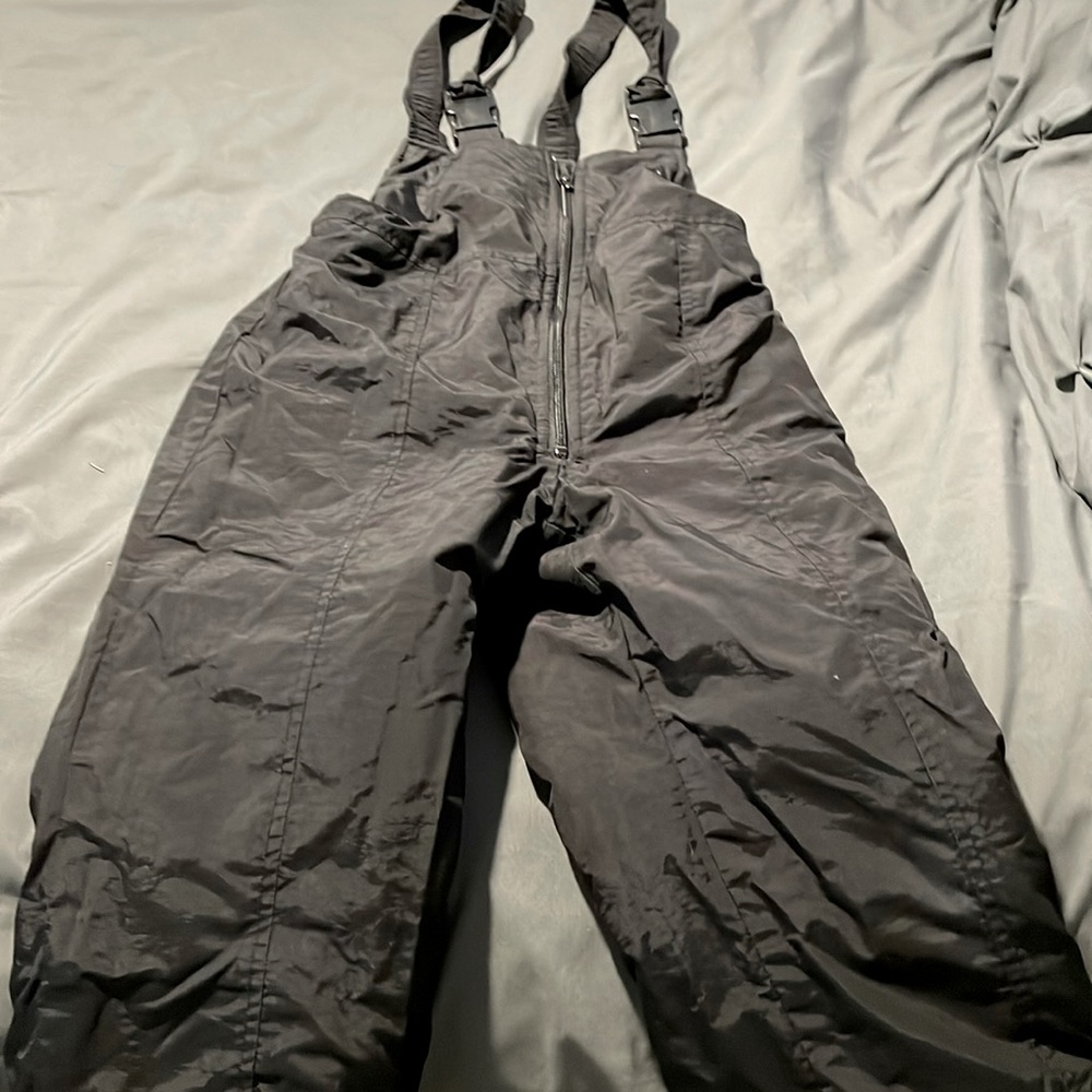 Black kids snow bib pants - size 5/6